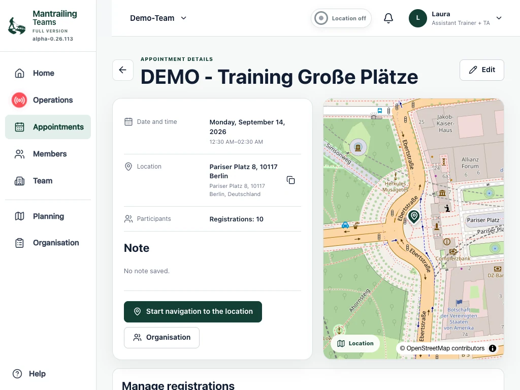 Demo-Team: the Berlin appointment and meeting point at the Brandenburg Gate.